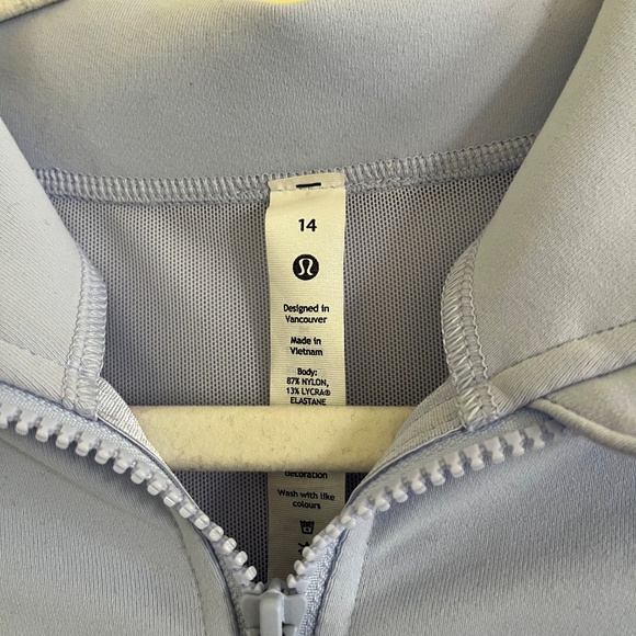 Lululemon Define Jacket - Picture 2 of 4